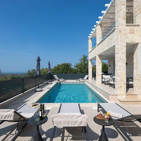 Bella Vista